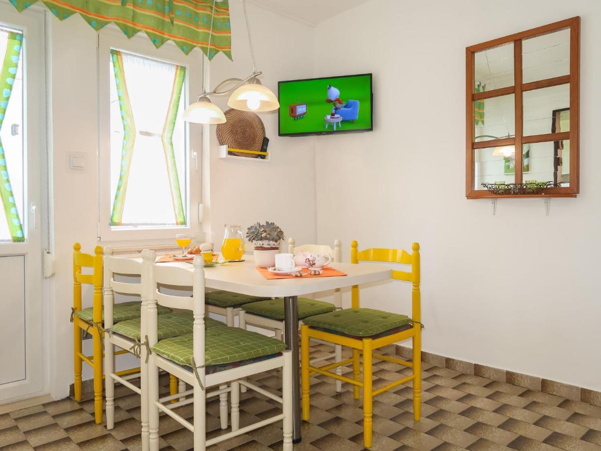 Apartment Rea - Ckv110 By Interhome Цриквениця Екстер'єр фото